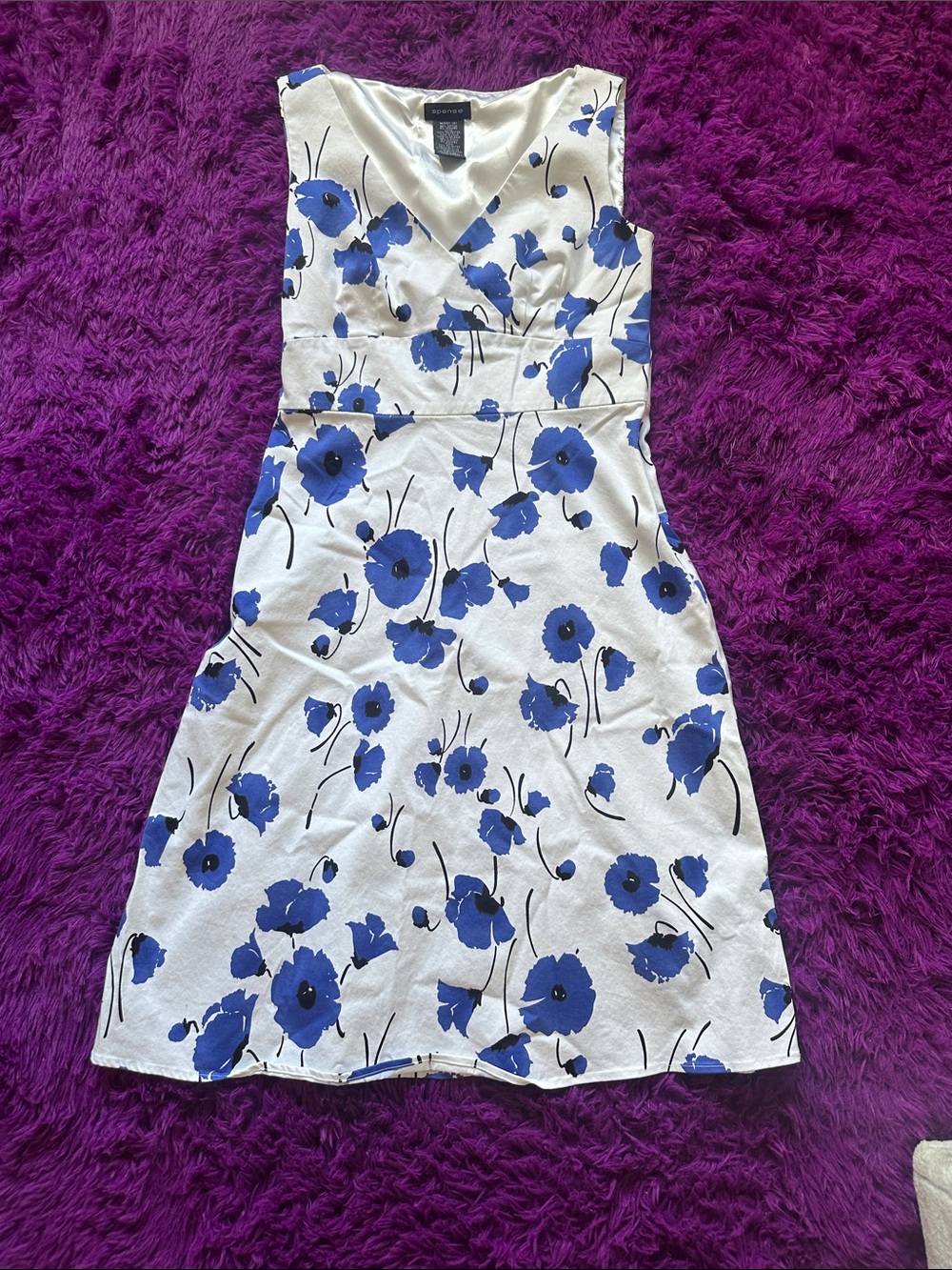 🪻💮Spense White Dress with Blue Floral Print🪻💮